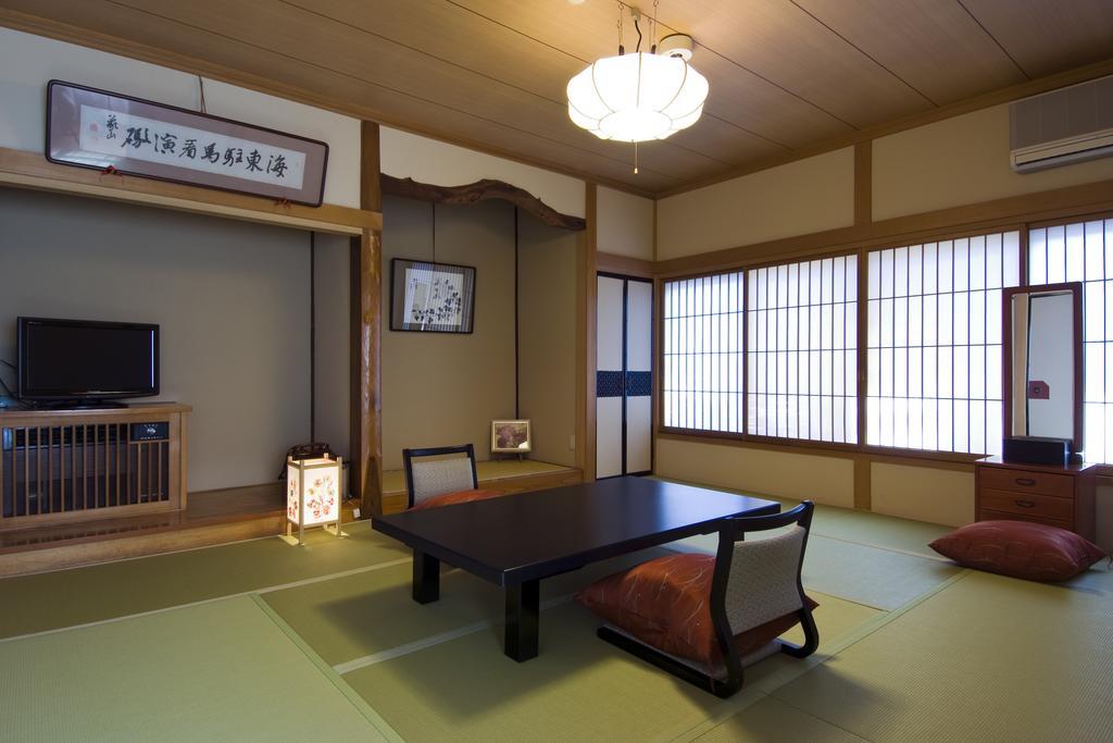 Ekinariya Ryokan Kusatsu  Habitación foto